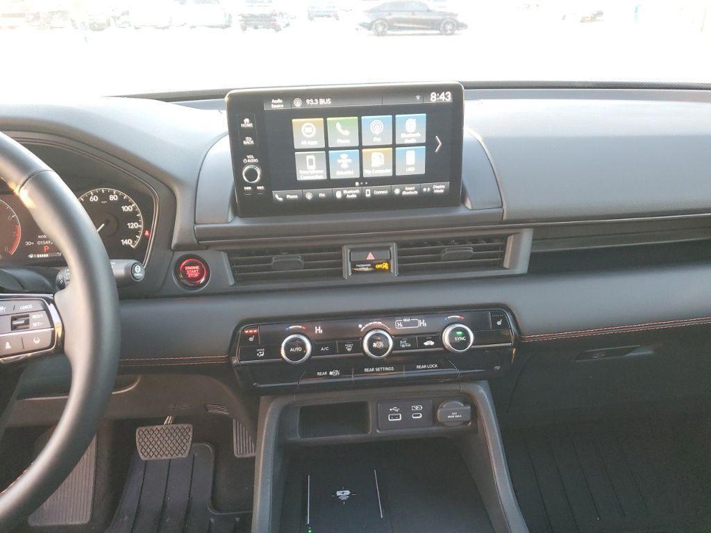 used 2025 Honda Pilot car, priced at $45,447