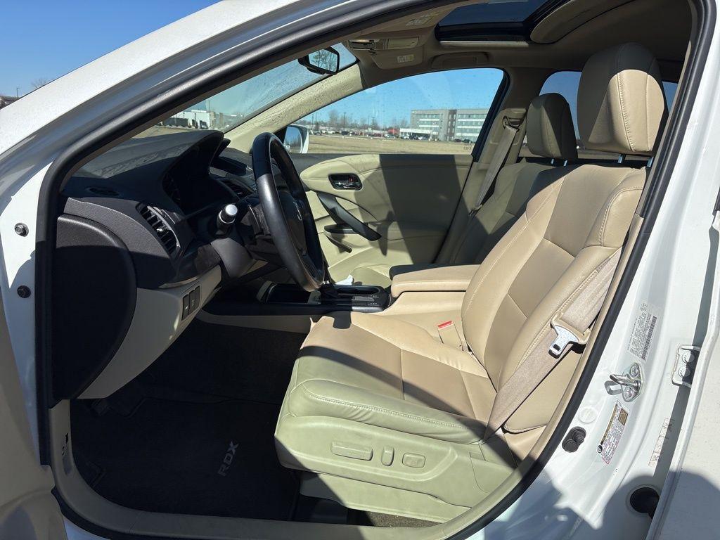 used 2018 Acura MDX car, priced at $21,117