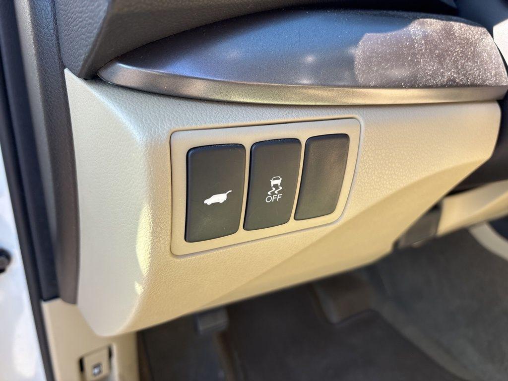 used 2018 Acura MDX car, priced at $21,117