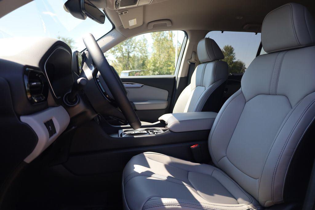 new 2025 Honda Pilot car, priced at $47,825