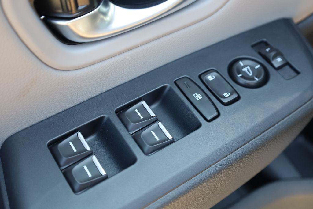 new 2025 Honda Pilot car, priced at $47,825