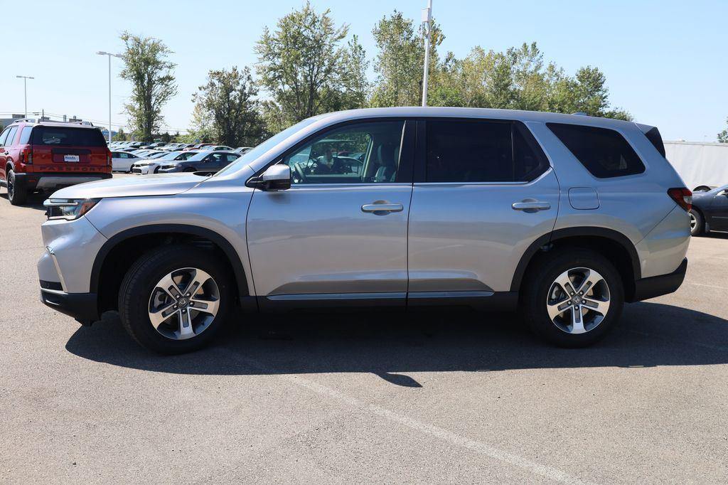 new 2025 Honda Pilot car, priced at $47,825