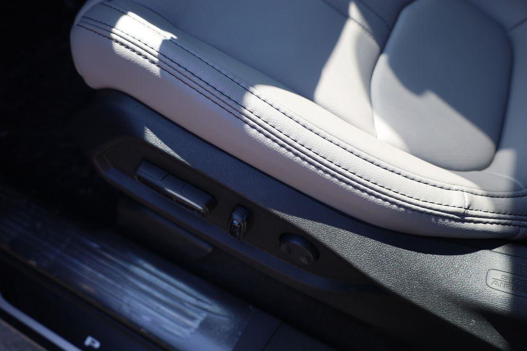 new 2025 Honda Pilot car, priced at $47,825