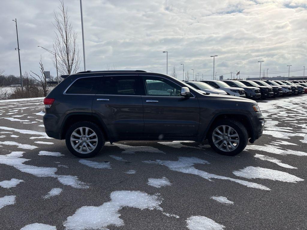 used 2017 Jeep Grand Cherokee car, priced at $10,000