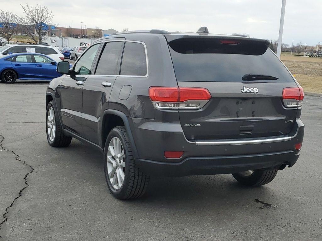 used 2017 Jeep Grand Cherokee car, priced at $9,557