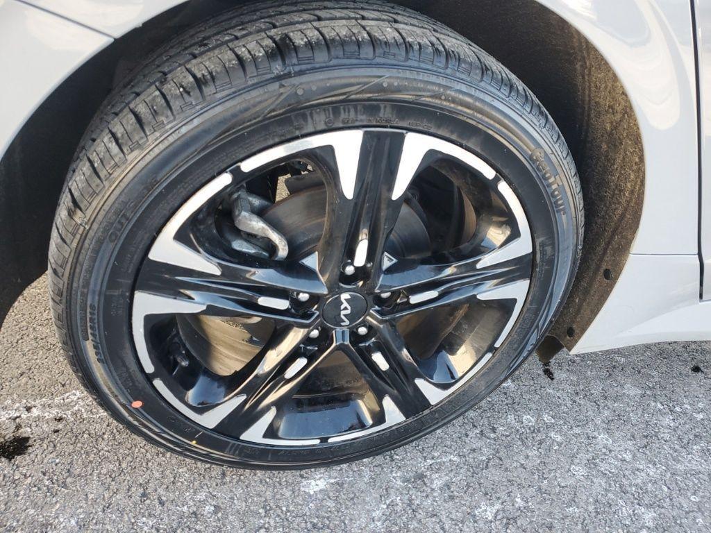 used 2024 Kia K5 car, priced at $24,997