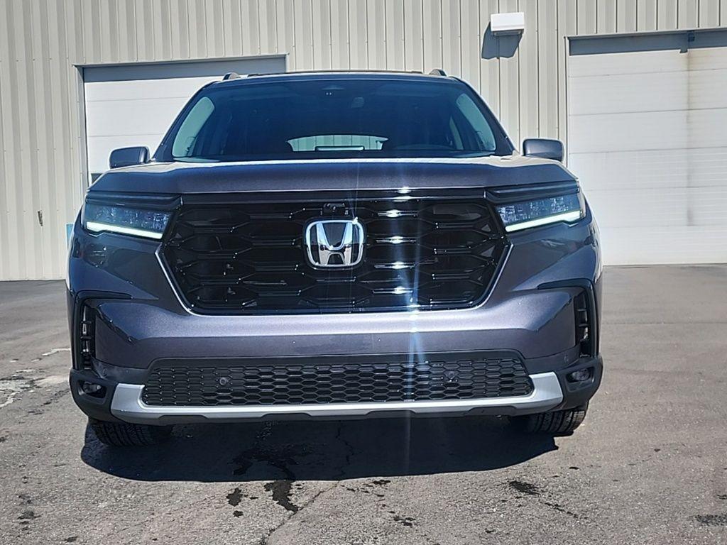 used 2025 Honda Pilot car, priced at $47,447