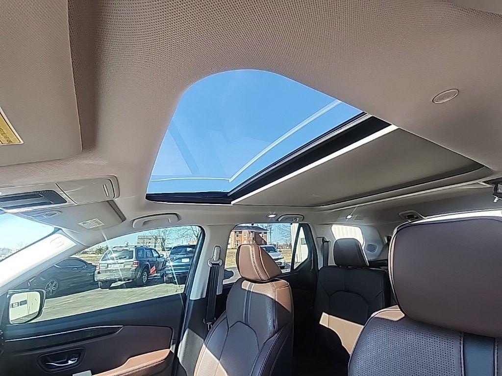 used 2025 Honda Pilot car, priced at $47,447