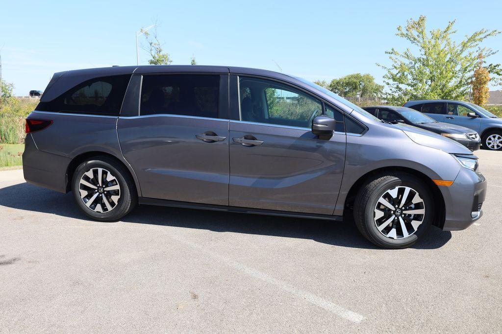 new 2026 Honda Odyssey car, priced at $44,290
