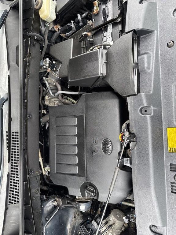 used 2015 Toyota Highlander car, priced at $10,887