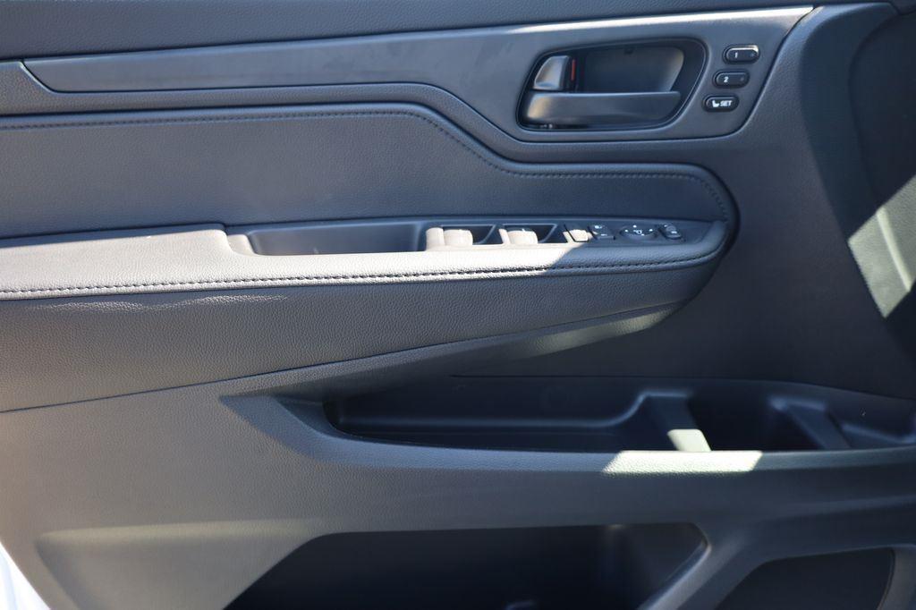 new 2026 Honda Odyssey car, priced at $45,110