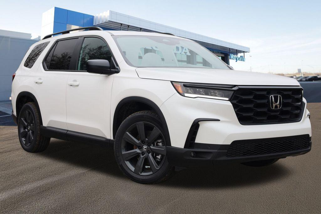 new 2025 Honda Pilot car, priced at $44,980