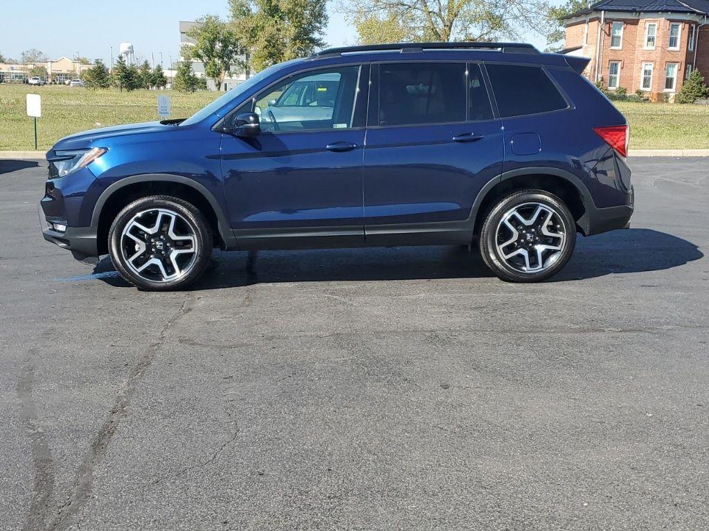 2023 Obsidian Blue Pearl Honda Passport