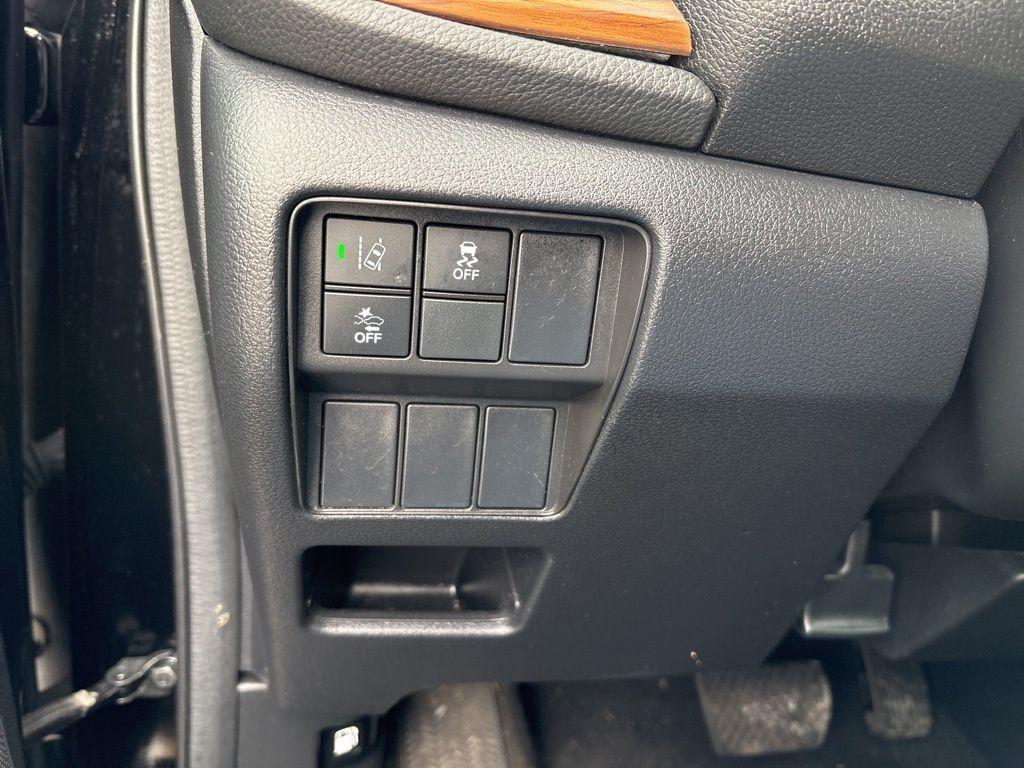 used 2021 Honda CR-V car, priced at $21,337