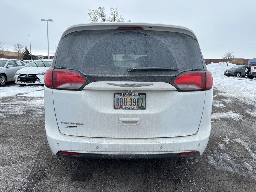 used 2018 Chrysler Pacifica car, priced at $11,117