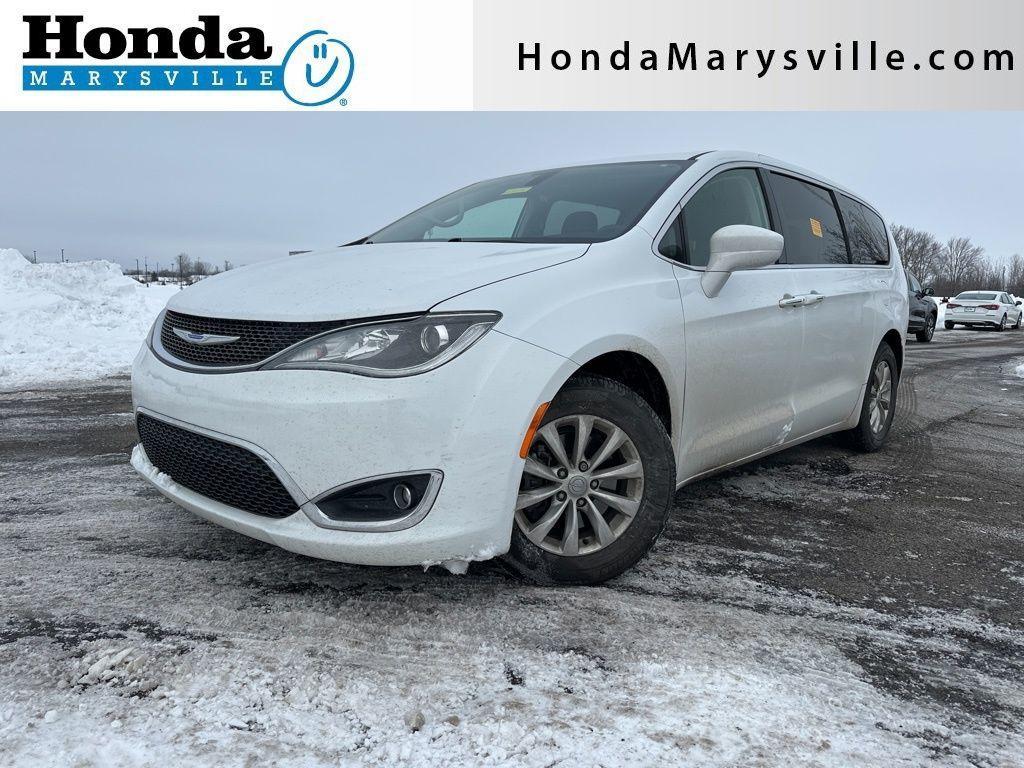 used 2018 Chrysler Pacifica car, priced at $11,117