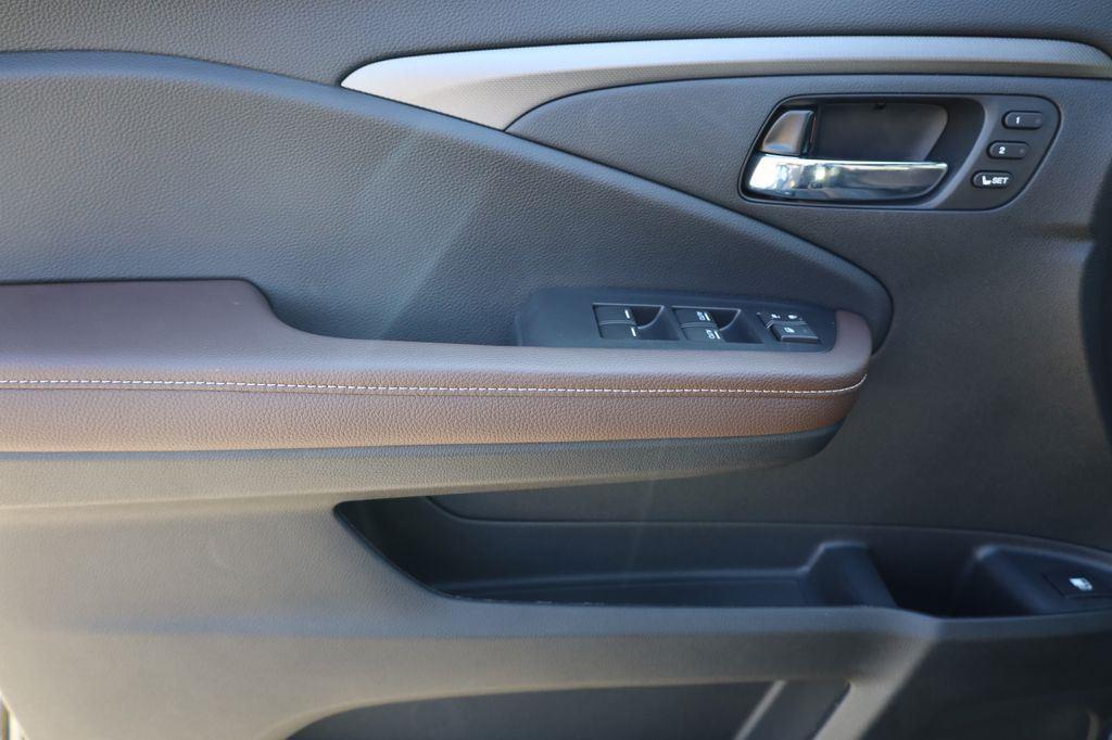 new 2025 Honda Ridgeline car, priced at $46,330