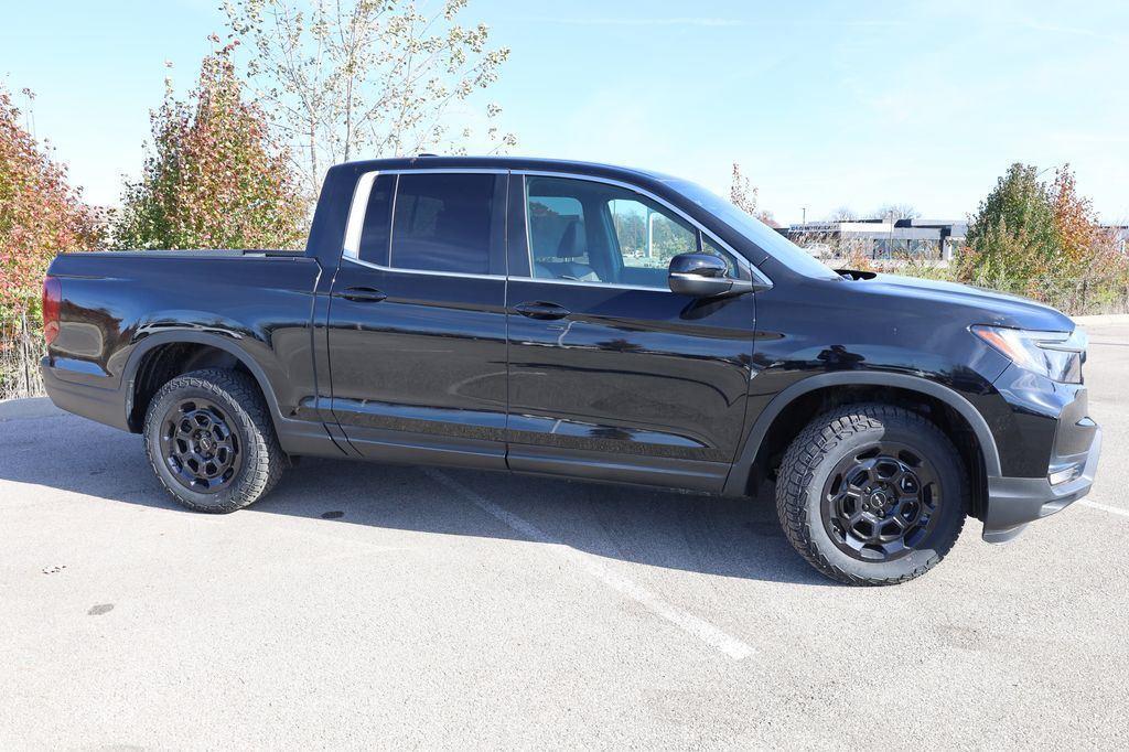 new 2025 Honda Ridgeline car, priced at $46,330