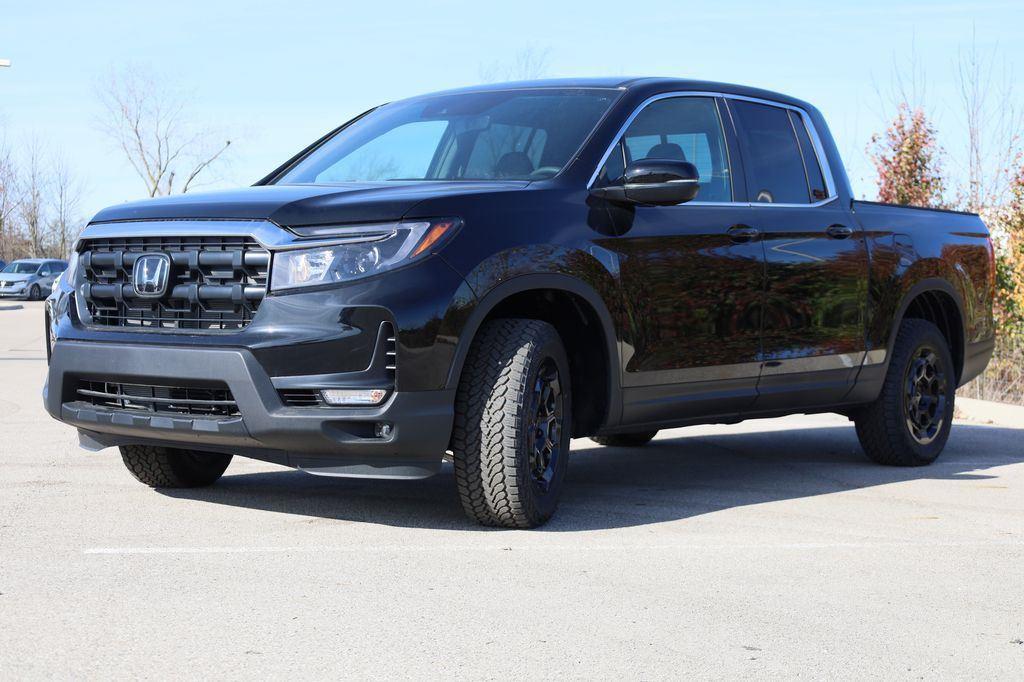 new 2025 Honda Ridgeline car, priced at $46,330
