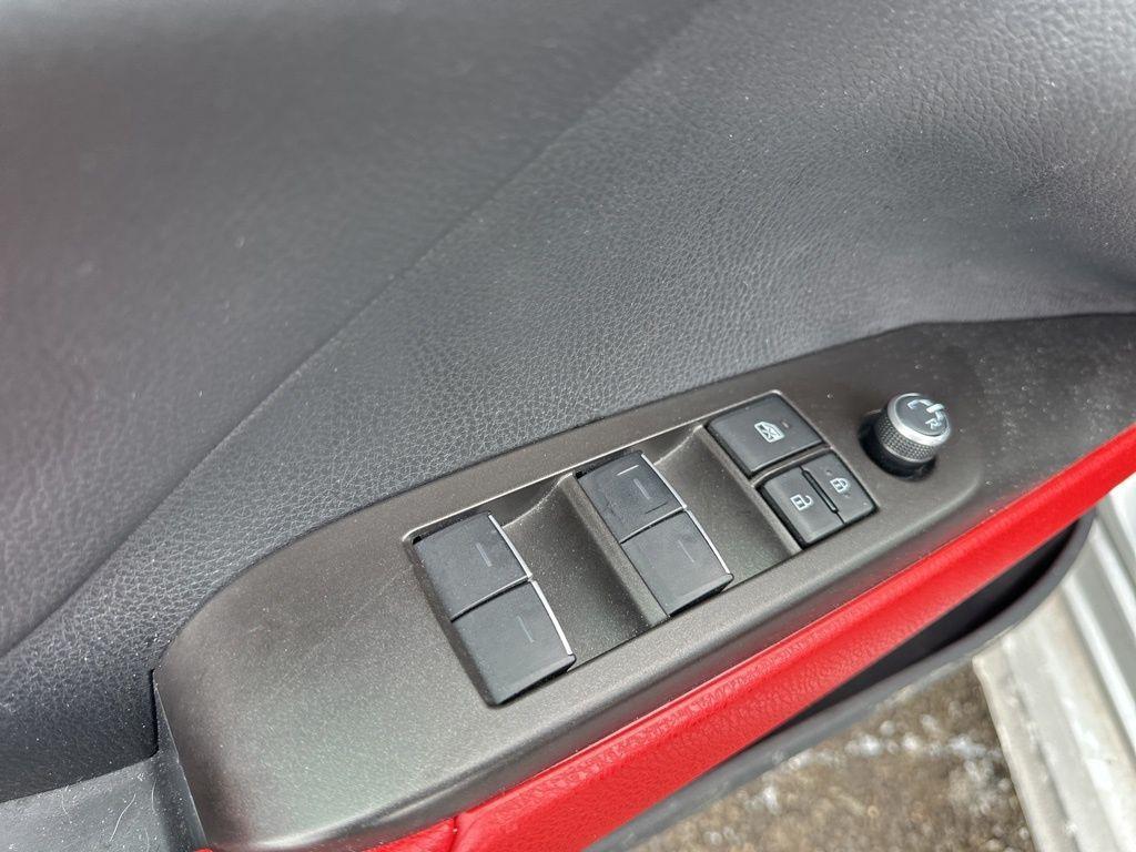 used 2024 Toyota Camry Hybrid car, priced at $31,117