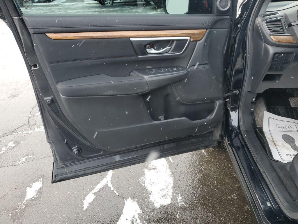 used 2017 Honda CR-V car, priced at $11,557