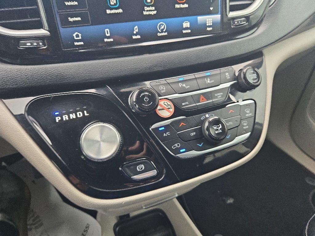 used 2023 Chrysler Pacifica car, priced at $22,394