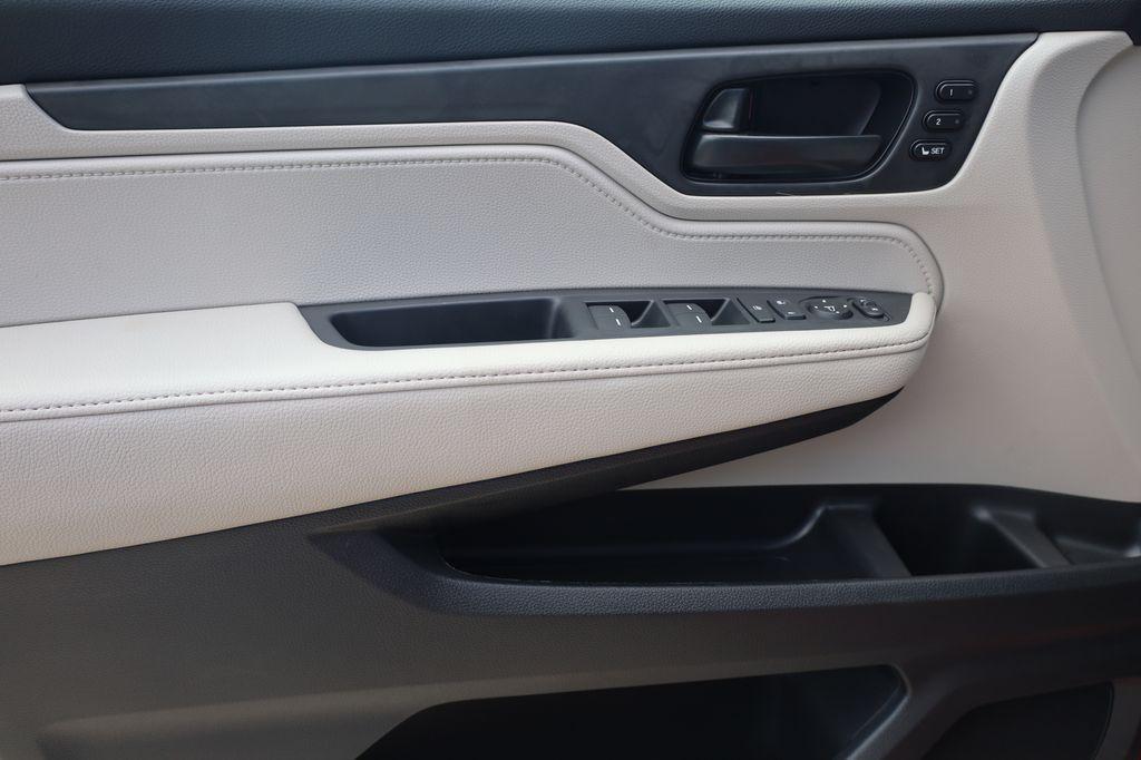 new 2026 Honda Odyssey car, priced at $44,290