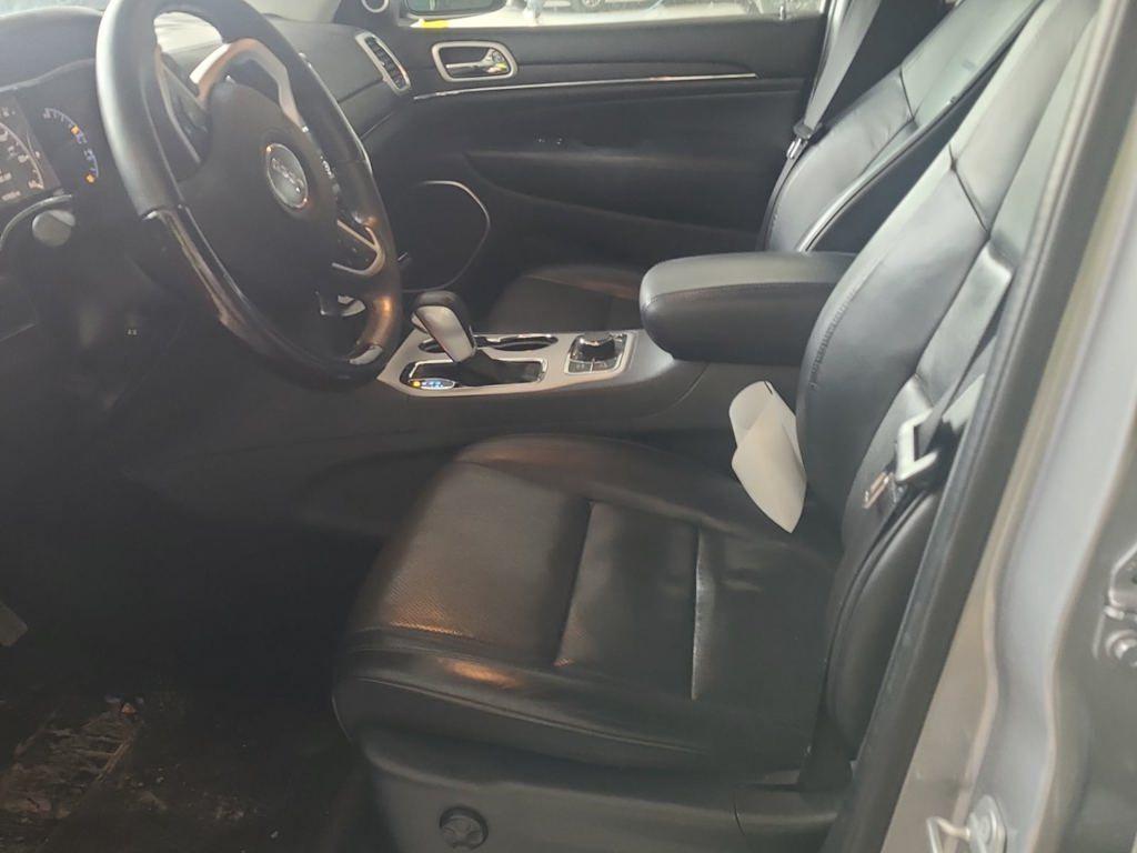 used 2018 Jeep Grand Cherokee car, priced at $17,737