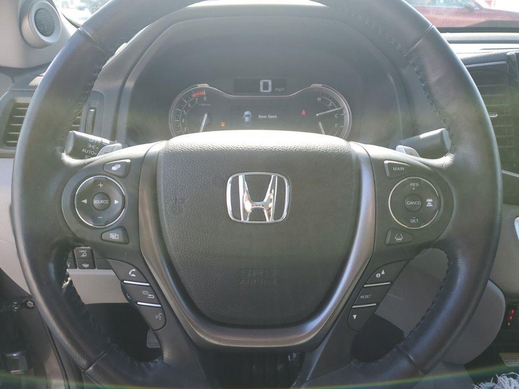 used 2023 Honda Ridgeline car, priced at $34,557