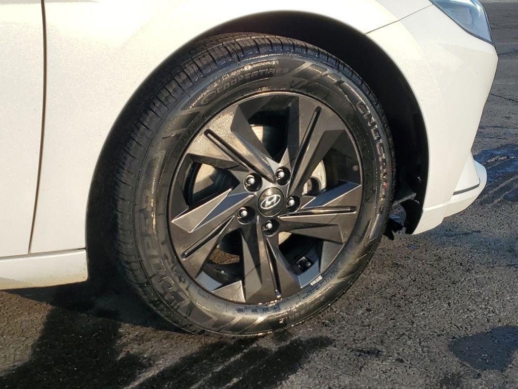 used 2022 Hyundai Elantra car, priced at $16,117