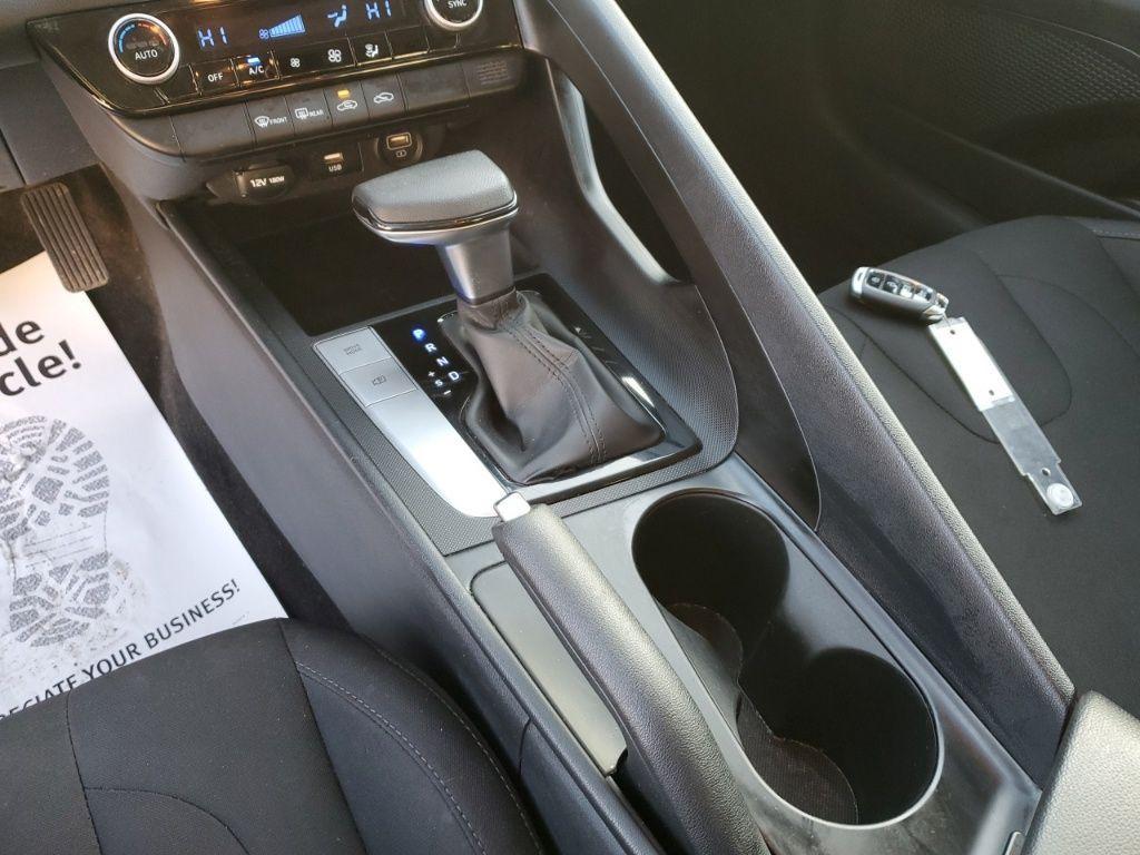 used 2022 Hyundai Elantra car, priced at $16,117