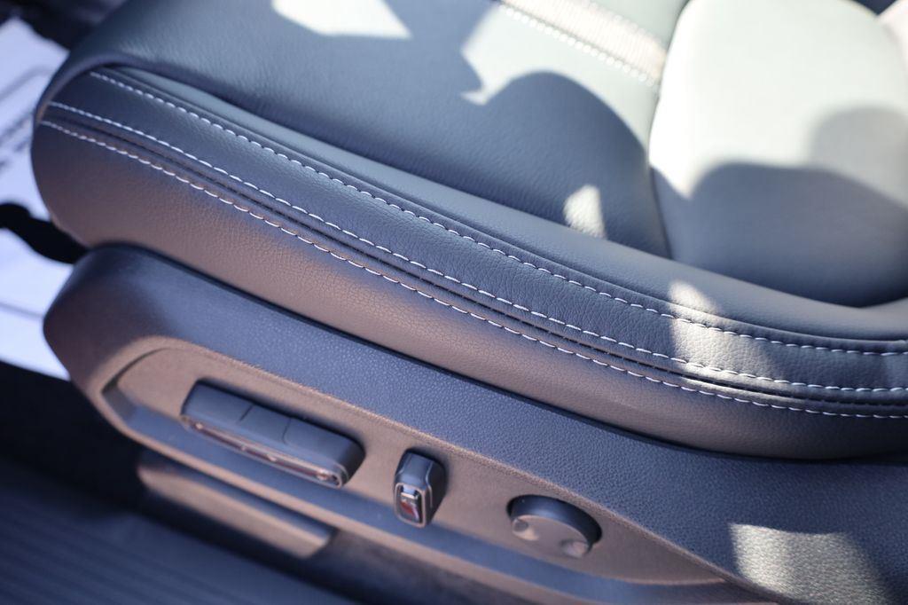 new 2025 Honda Pilot car, priced at $51,550