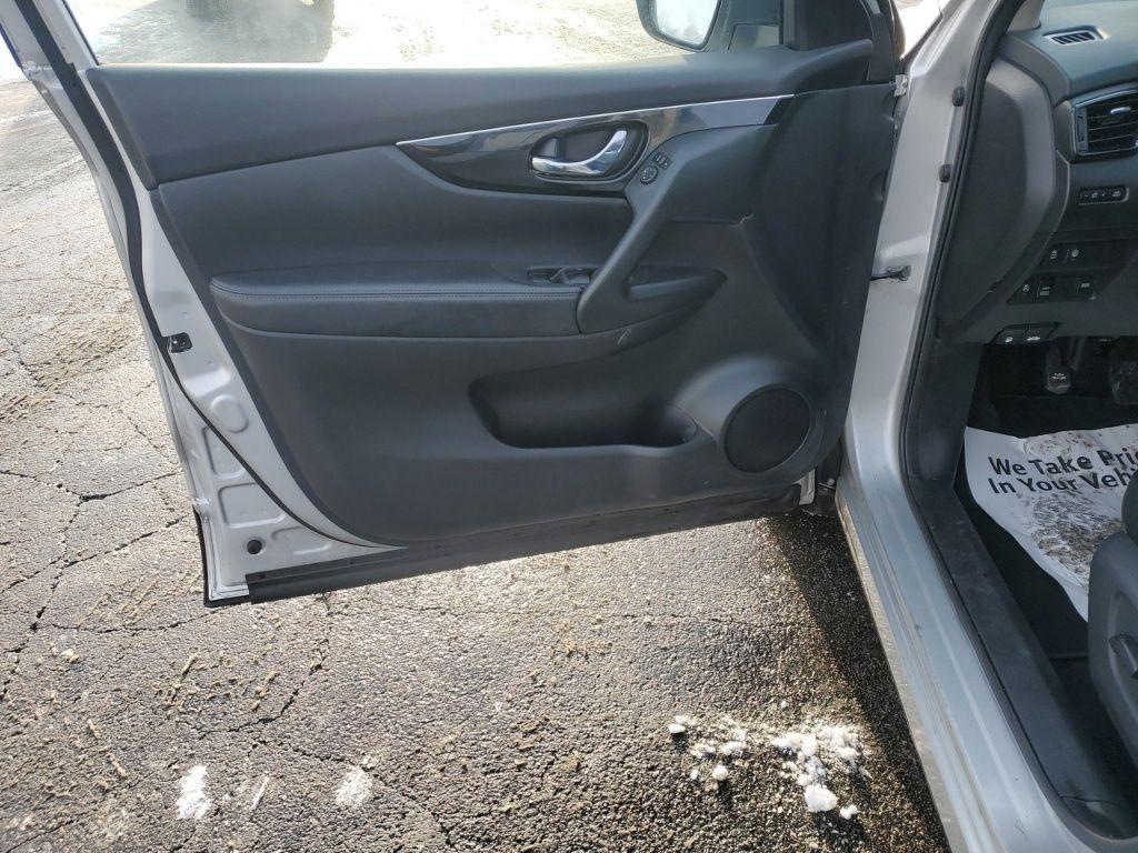 used 2017 Nissan Rogue Sport car, priced at $11,997