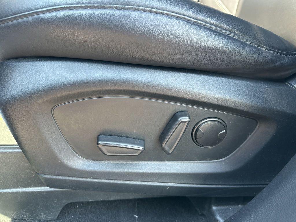 used 2022 Ford Explorer car, priced at $23,500