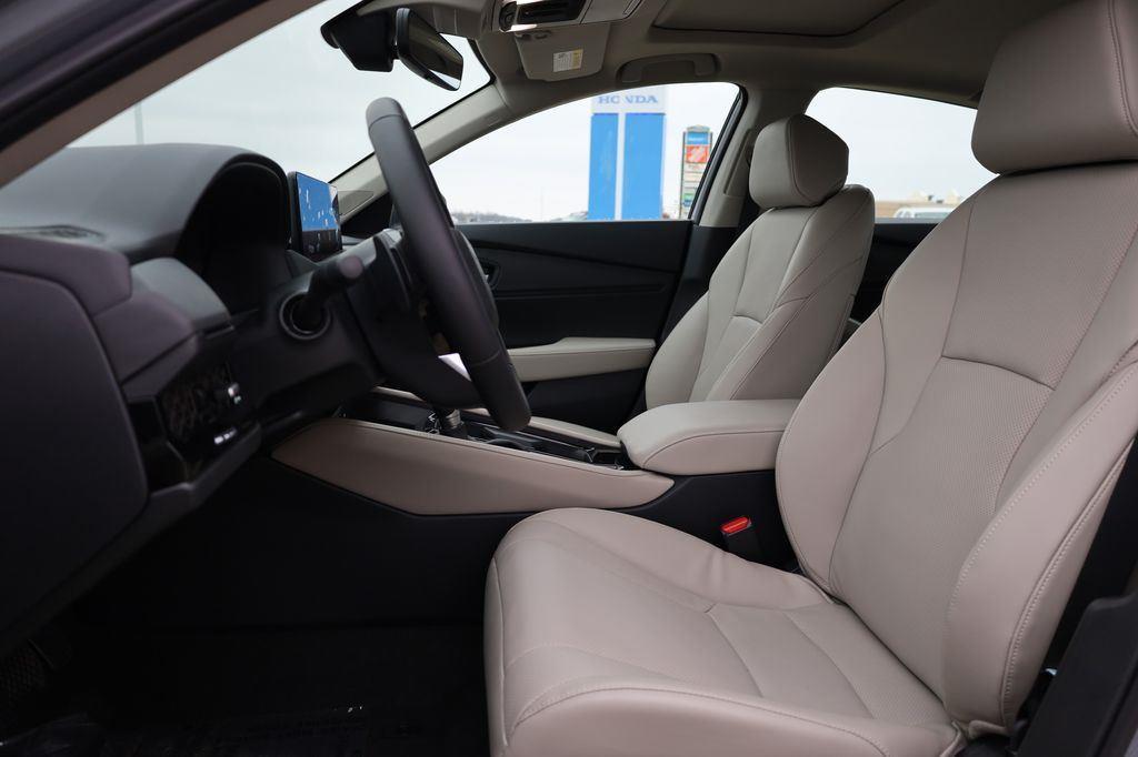 new 2025 Honda Accord Hybrid car, priced at $40,905