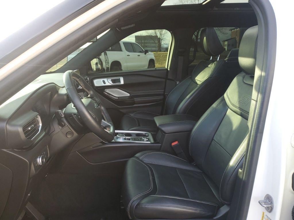 used 2022 Ford Explorer car, priced at $36,737