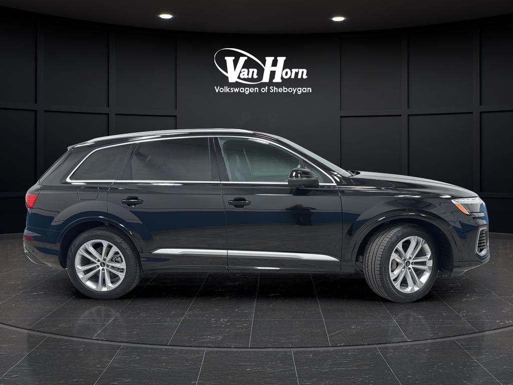 used 2025 Audi Q7 car, priced at $49,425