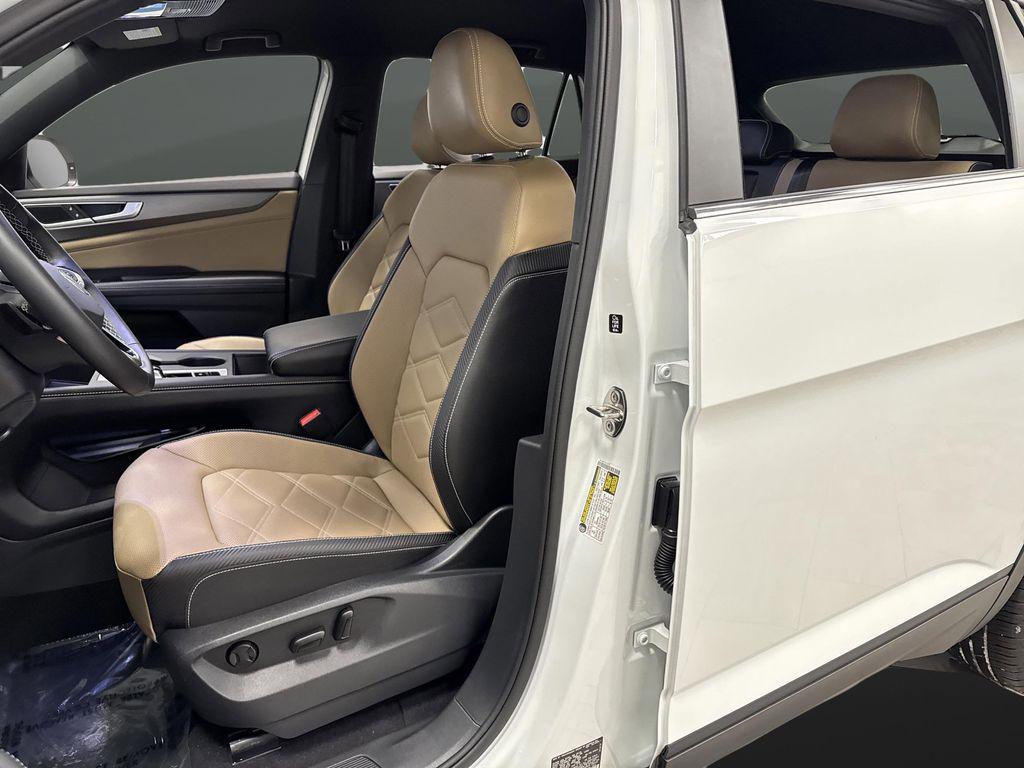 used 2025 Volkswagen Atlas Cross Sport car, priced at $29,487