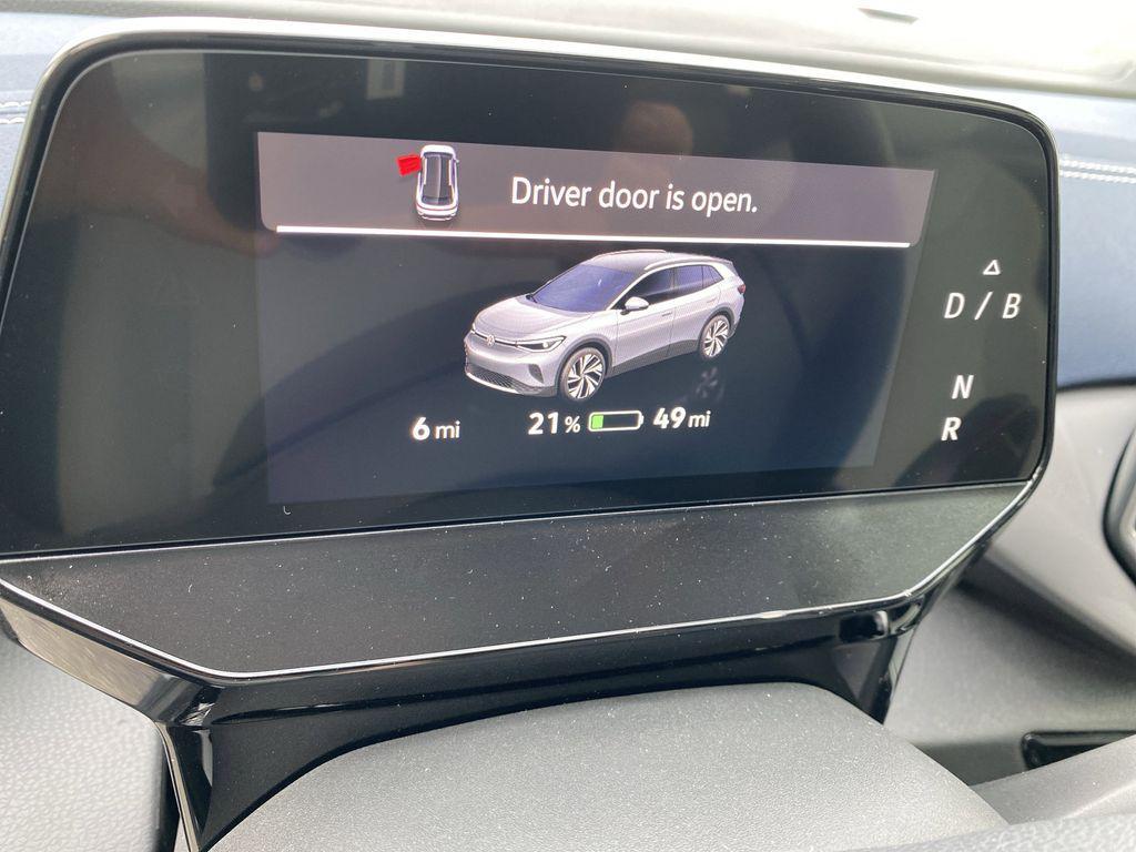 new 2025 Volkswagen ID.4 car, priced at $47,997