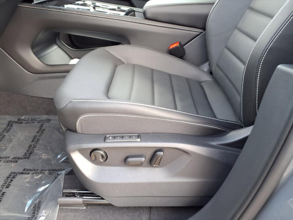 new 2026 Volkswagen Atlas Cross Sport car, priced at $48,100