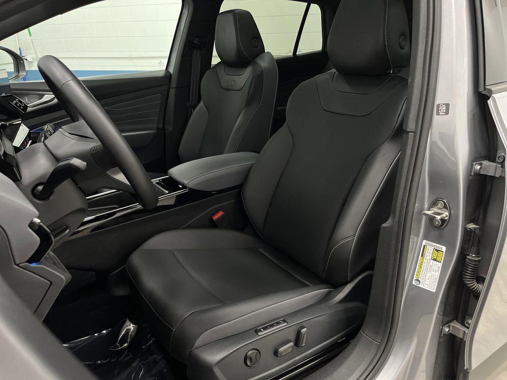used 2023 Volkswagen ID.4 car, priced at $21,821