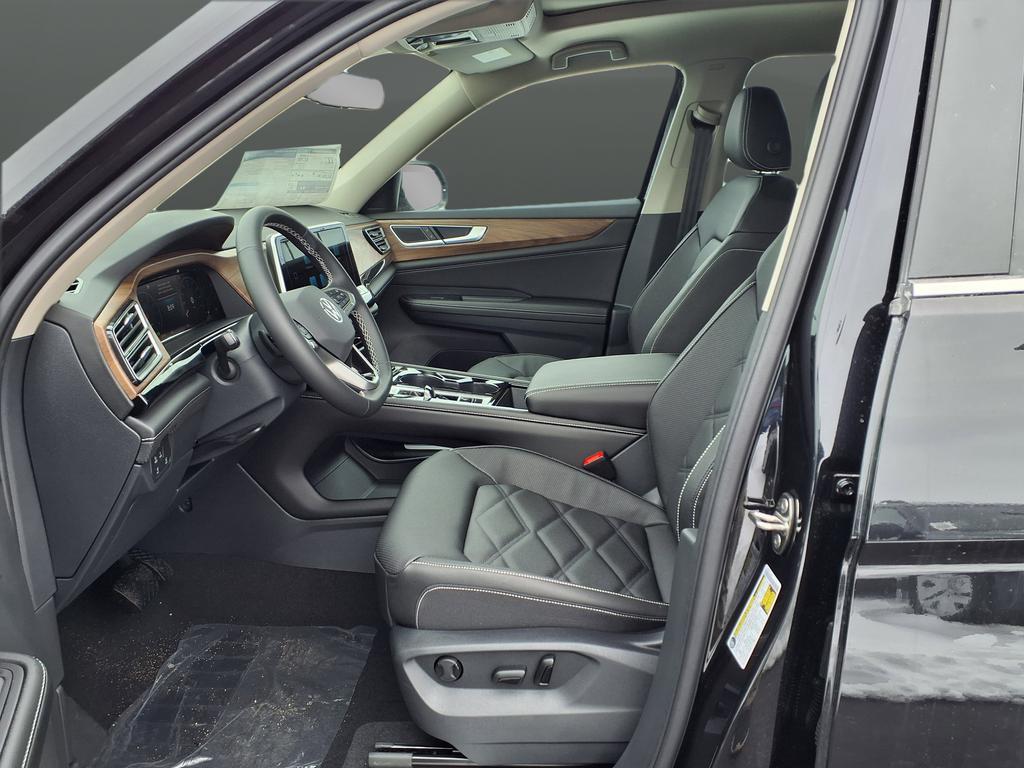 new 2026 Volkswagen Atlas car, priced at $44,254