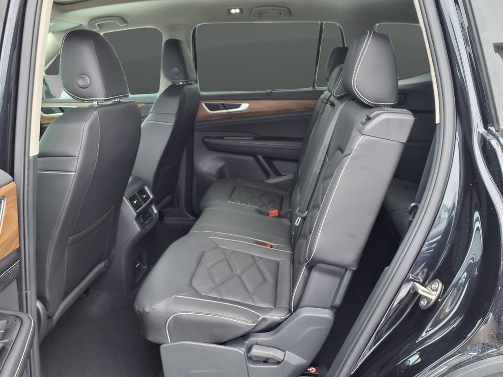 new 2026 Volkswagen Atlas car, priced at $44,254