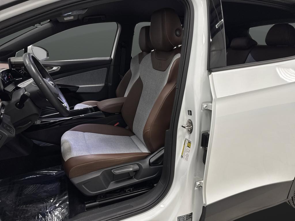 used 2023 Volkswagen ID.4 car, priced at $17,901