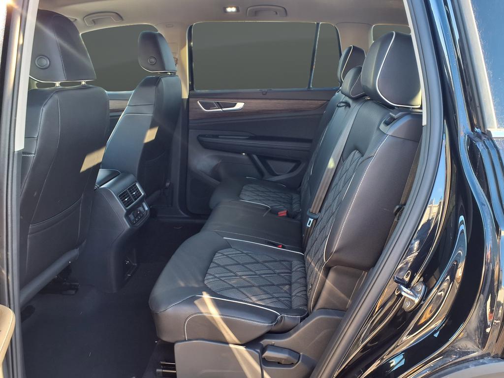 new 2026 Volkswagen Atlas car, priced at $50,769