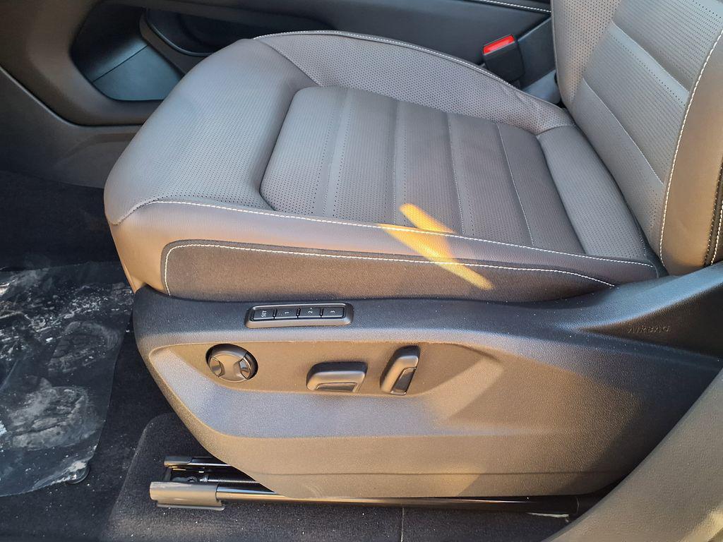 new 2026 Volkswagen Atlas car, priced at $47,036