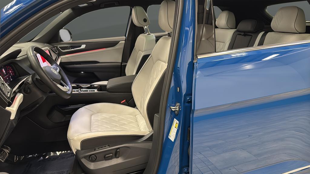 used 2025 Volkswagen Atlas Cross Sport car, priced at $38,488