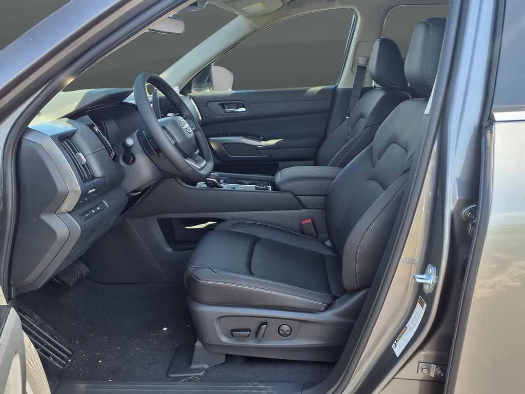 new 2026 Nissan Pathfinder car, priced at $40,288