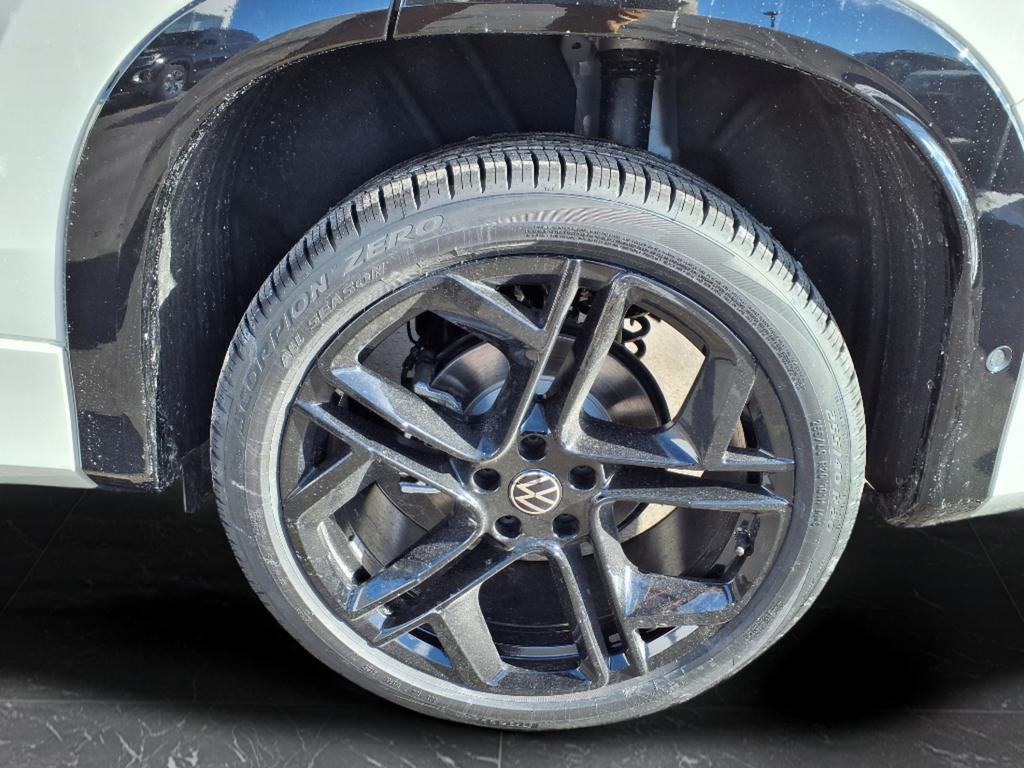 new 2026 Volkswagen Tiguan car, priced at $37,760