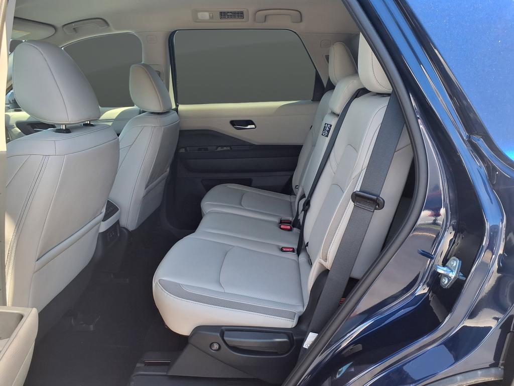 new 2026 Nissan Pathfinder car, priced at $40,378